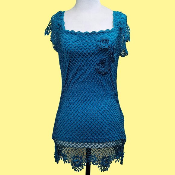 Y2K Crochet Top 3D Flowers Turquoise Blue Size M Boho Fairy - Picture 1 of 9